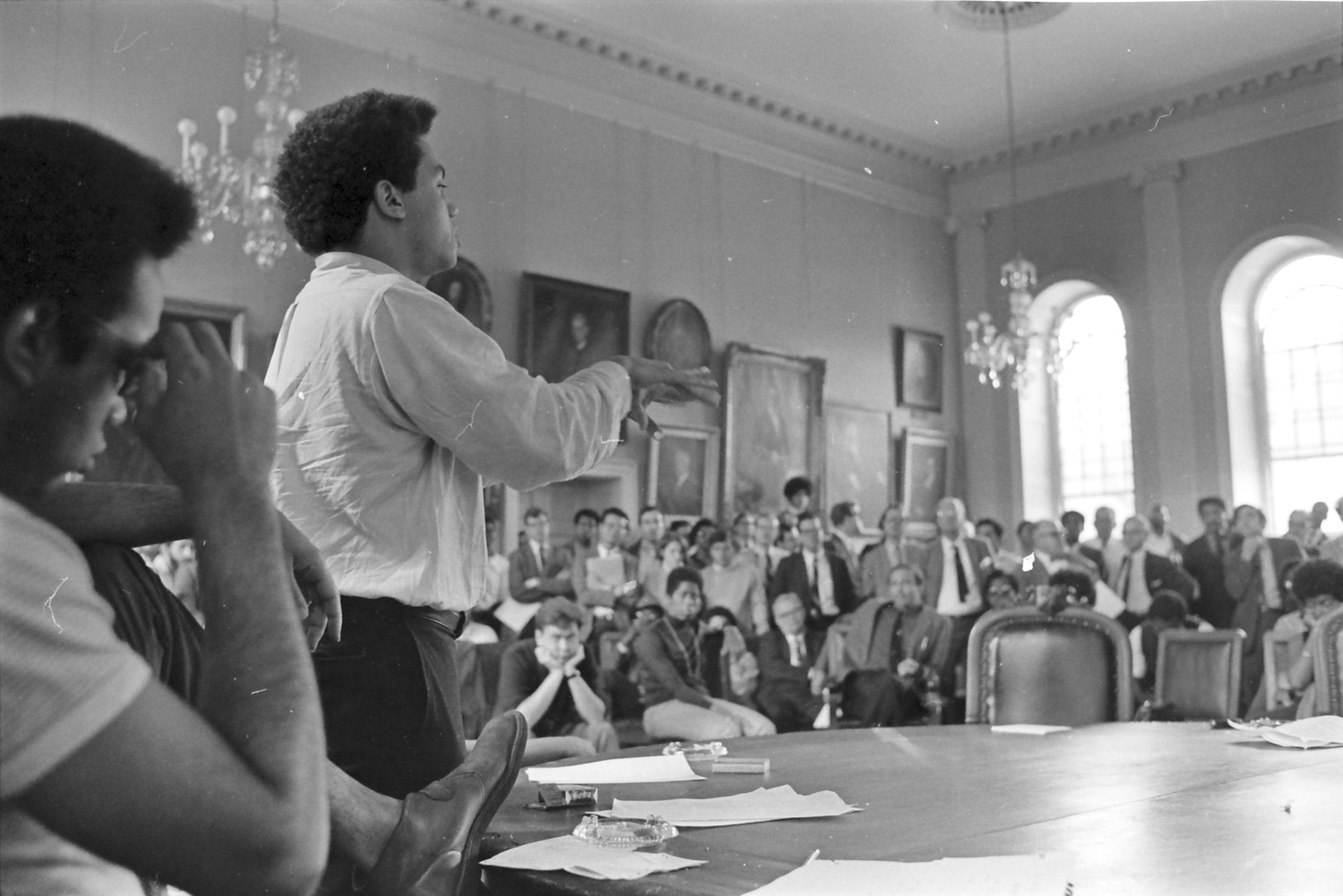 Wes Profit at meeting of AFRO and faculty - Lee Smith photo